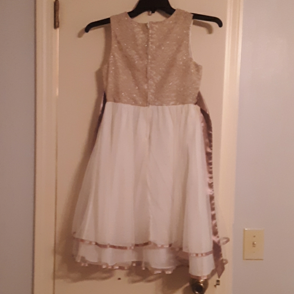 Dress - Picture 3 of 4